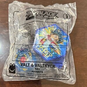 Beyblade Burst Valt & Valtryek Toy Top - Blue